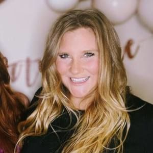 Meet your Posher, Noelle